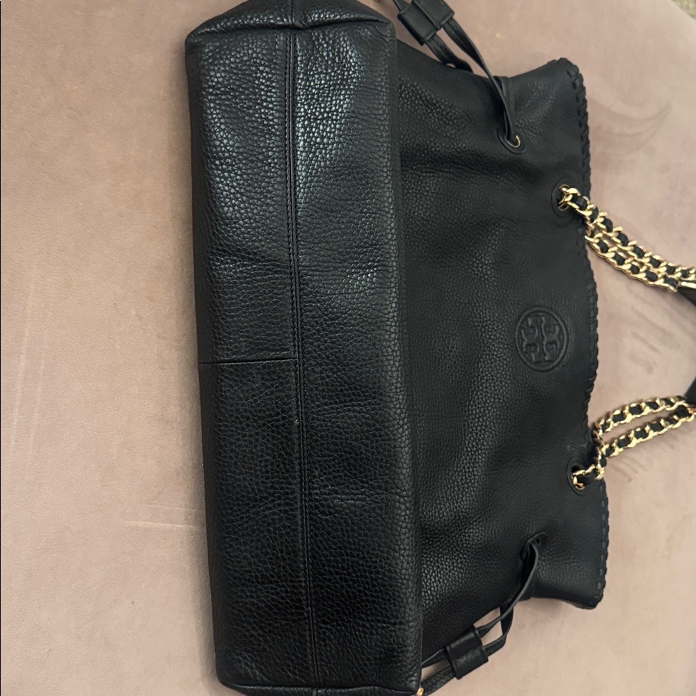 Tory Burch Black Marion Slouchy Shoulder Bag Purse with Gold Chain - Picture 13 of 14